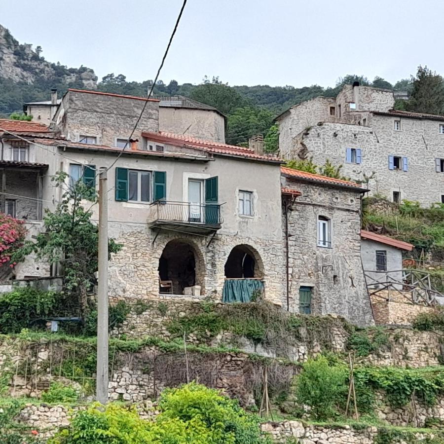 Ca Di Pippo "Tasso" Appartamento Ristrutturato Orco Feglino Exterior foto